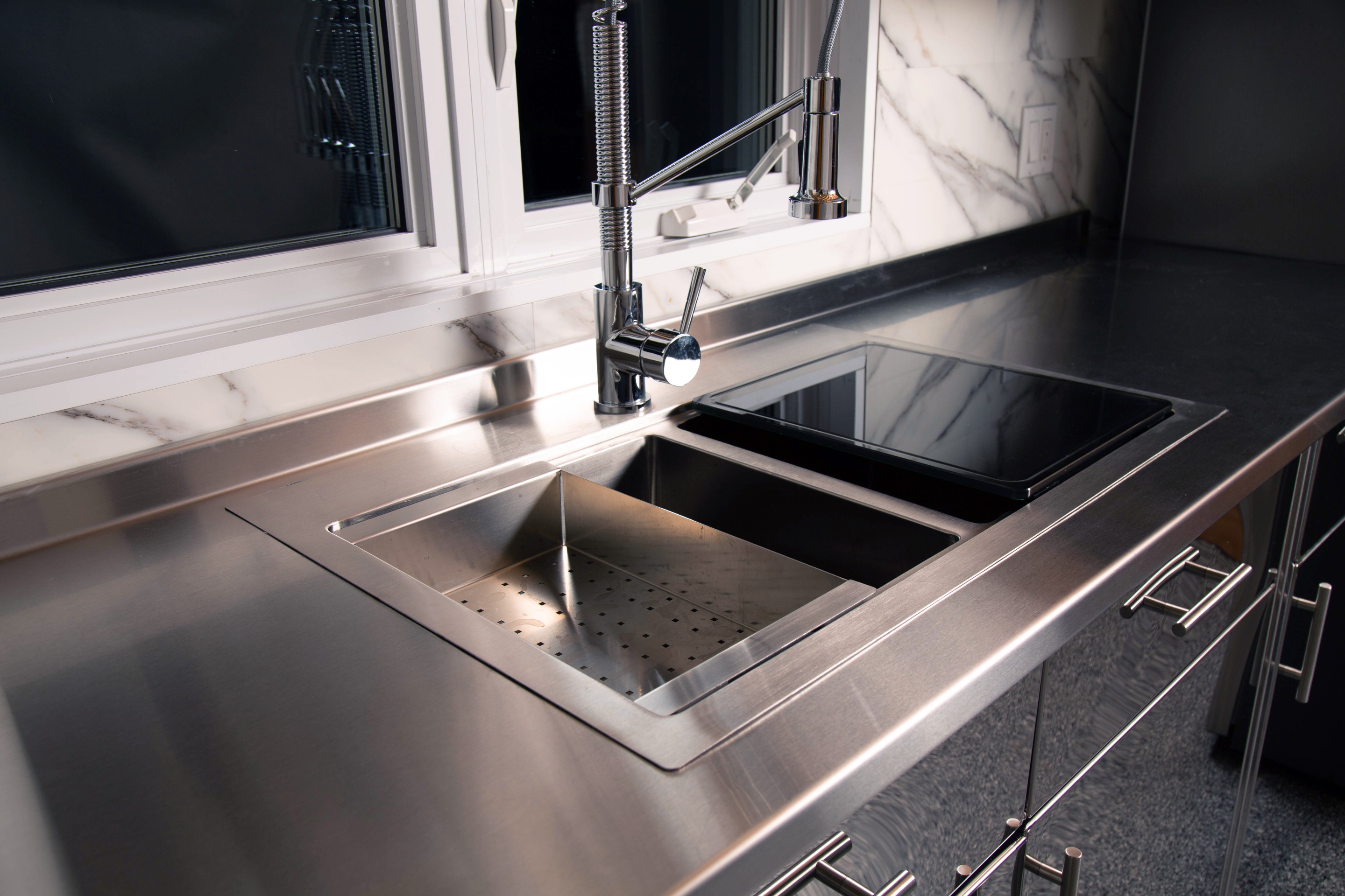 Assiettes de service en acier inoxydable 10 pouces, plats à